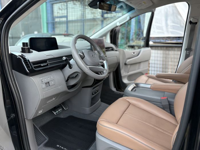 Hyundai Staria — Kokpit